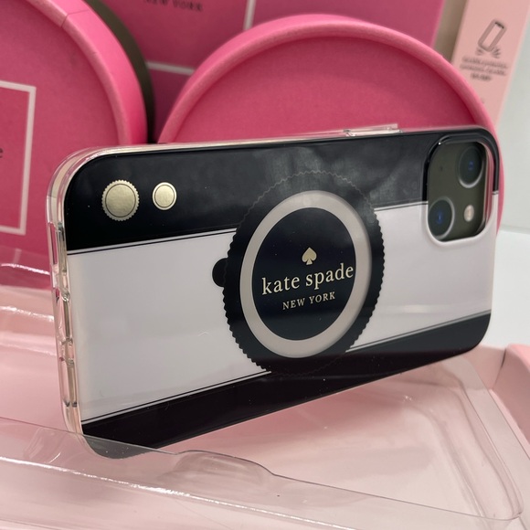 Kate Spade Phone Case for iPhone 13
NWT - Picture 14 of 16